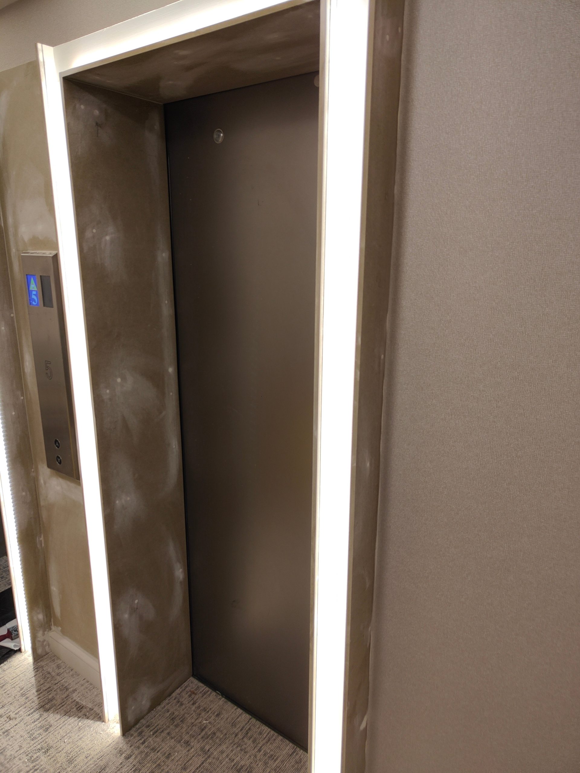 6x Landing entrances. Fabricated MDF architraves